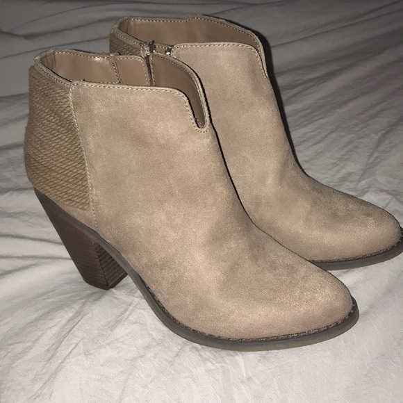 Carlos Santana Western Booties - Picture 1 of 5
